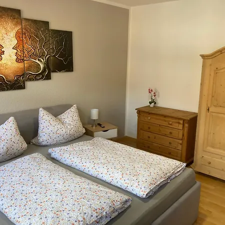 Apartment Gaestewohnung Am Stadtpark Meerane